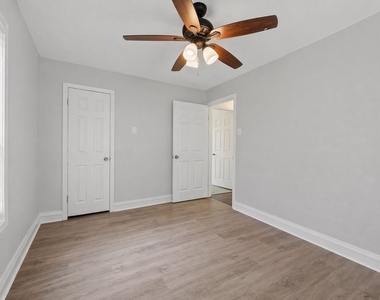 3823 Florinda Street - Photo Thumbnail 21