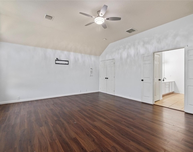 4803 Windcross Court - Photo Thumbnail 21