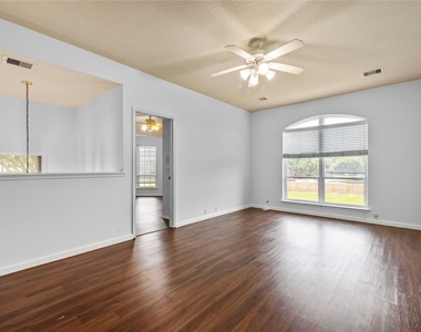 4803 Windcross Court - Photo Thumbnail 18