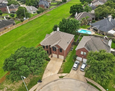 4803 Windcross Court - Photo Thumbnail 32