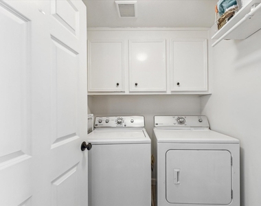 920 Cohn Street - Photo Thumbnail 20