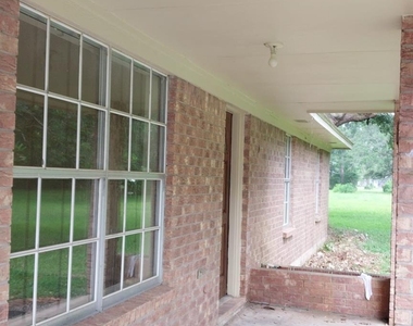 327 Primrose Road - Photo Thumbnail 1