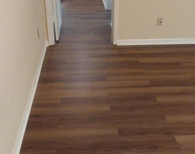 327 Primrose Road - Photo Thumbnail 7