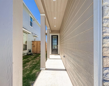 5554 Amber Brook Lane - Photo Thumbnail 2