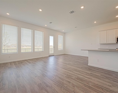 5554 Amber Brook Lane - Photo Thumbnail 5