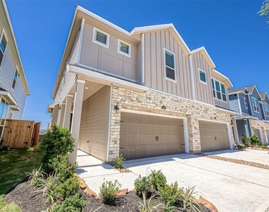 5554 Amber Brook Lane - Photo Thumbnail 1