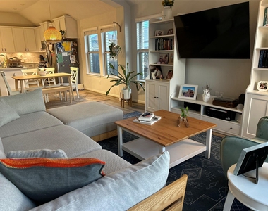 3213 Cornflower Coast Court - Photo Thumbnail 13