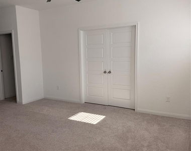 3223 Field Thistle - Photo Thumbnail 28
