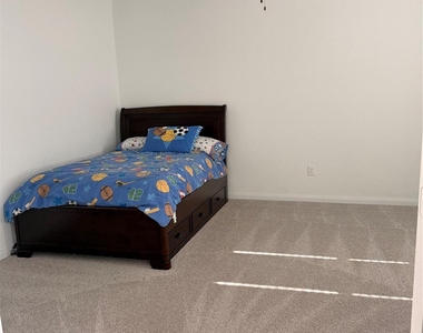 3223 Field Thistle - Photo Thumbnail 15
