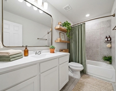 1436 Sundown Glen Lane - Photo Thumbnail 21