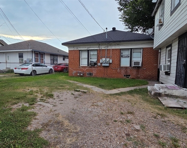 114 Canton Street - Photo Thumbnail 14