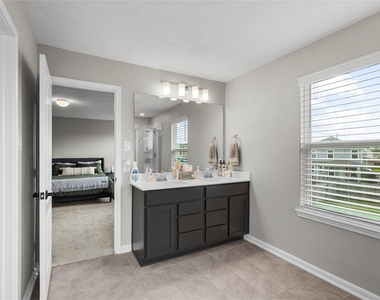 15631 Tawny Stark Drive - Photo Thumbnail 28