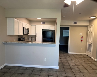 6414 Sloan Street - Photo Thumbnail 5