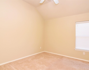 1827 Vanderwilt Lane - Photo Thumbnail 12