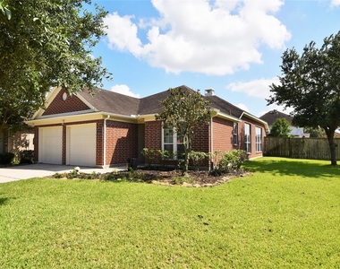 1827 Vanderwilt Lane - Photo Thumbnail 2