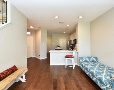 8814 Silent Willow Lane - Photo Thumbnail 16