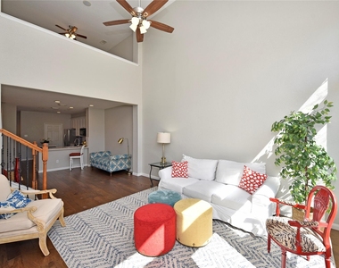 8814 Silent Willow Lane - Photo Thumbnail 6