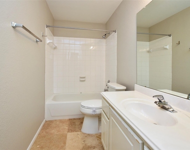 8814 Silent Willow Lane - Photo Thumbnail 27