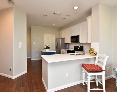 8814 Silent Willow Lane - Photo Thumbnail 12