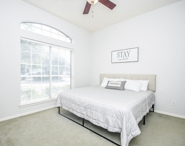 7219 Colony Bend Lane - Photo Thumbnail 26