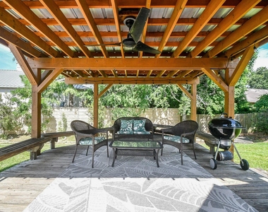 7219 Colony Bend Lane - Photo Thumbnail 29