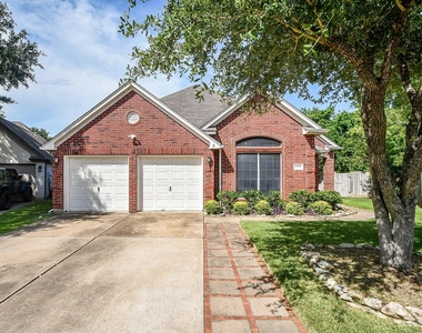 7219 Colony Bend Lane - Photo Thumbnail 34