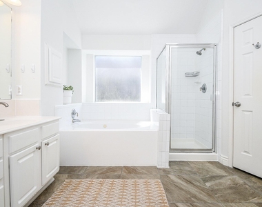 7219 Colony Bend Lane - Photo Thumbnail 20