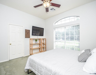 7219 Colony Bend Lane - Photo Thumbnail 27