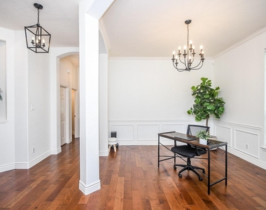 7219 Colony Bend Lane - Photo Thumbnail 14