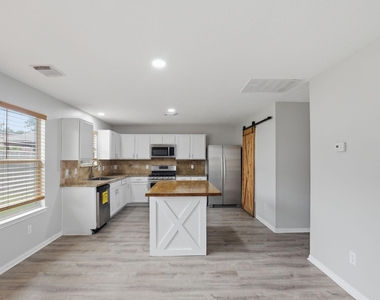 5727 Landon Creek Lane - Photo Thumbnail 5
