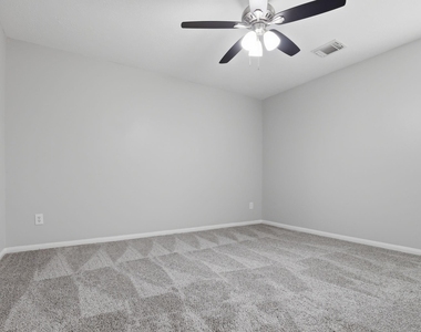 5727 Landon Creek Lane - Photo Thumbnail 16