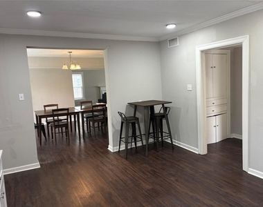 3711 Eagle Street - Photo Thumbnail 2
