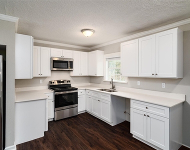 3711 Eagle Street - Photo Thumbnail 9
