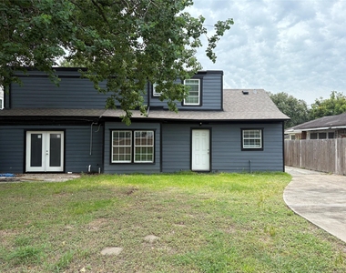 3711 Eagle Street - Photo Thumbnail 20