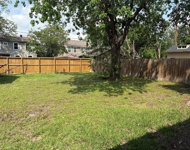 3711 Eagle Street - Photo Thumbnail 21