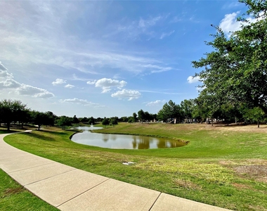 6475 Calgary Woods Lane - Photo Thumbnail 35
