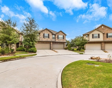 6475 Calgary Woods Lane - Photo Thumbnail 32