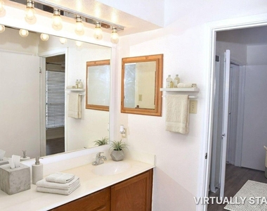 2121 El Paseo Street - Photo Thumbnail 31