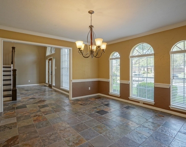 2108 Lakeway Drive - Photo Thumbnail 15