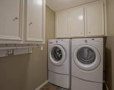 2108 Lakeway Drive - Photo Thumbnail 18