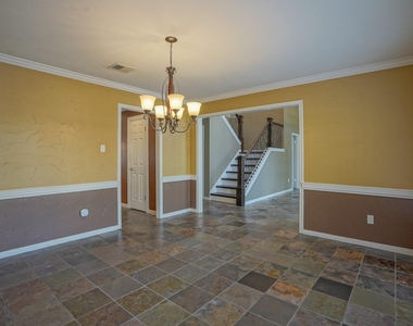 2108 Lakeway Drive - Photo Thumbnail 16