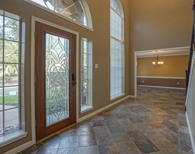 2108 Lakeway Drive - Photo Thumbnail 12