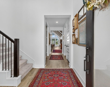 31418 Golden Cliffs Lane - Photo Thumbnail 7