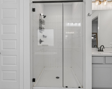 31418 Golden Cliffs Lane - Photo Thumbnail 24