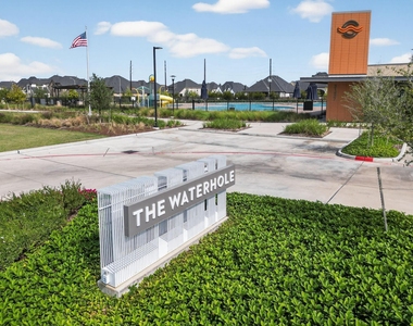 31418 Golden Cliffs Lane - Photo Thumbnail 44