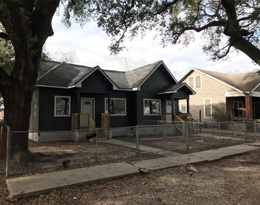 2614 Delano Street N - Photo Thumbnail 15