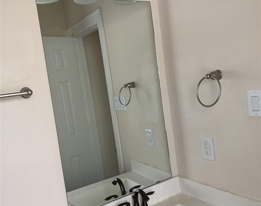 3021 Kisling Street - Photo Thumbnail 22