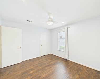 5627 Winsome Lane - Photo Thumbnail 16