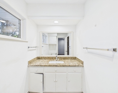 5627 Winsome Lane - Photo Thumbnail 26