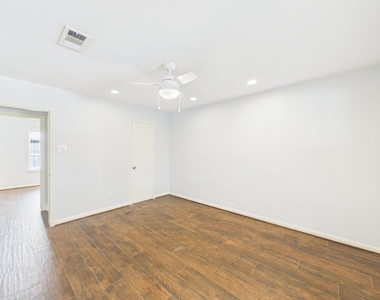 5627 Winsome Lane - Photo Thumbnail 22